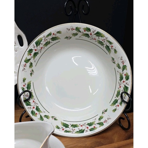 Home for the Holidays Soup Pasta Bowl Set of 4(OR 3) Christmas Holly Gold Rim 8" - Picture 9 of 14